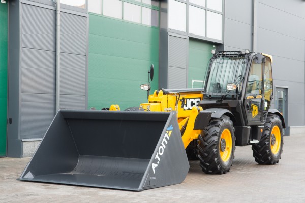 Loader bucket: types and characteristics