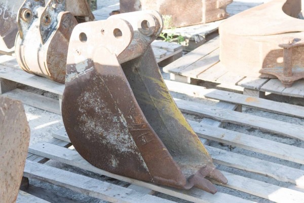 Used loader buckets: product line 
