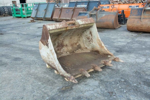 Used loader buckets: product line 