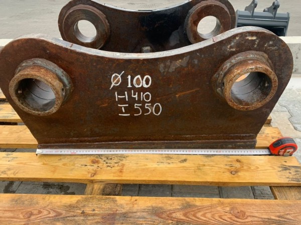 Hydraulic breaker adapter plate