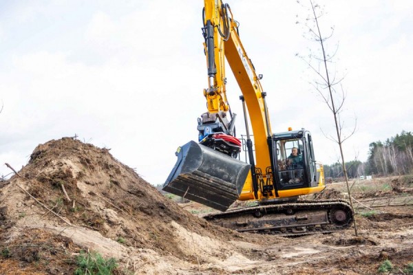 Чому варто купити тілтротатор (rototilt, tiltrotator) вже сьогодні?