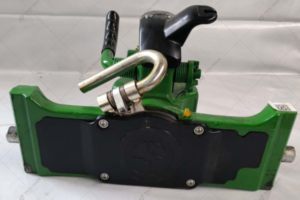 John Deere Automatic Hitch Coupling