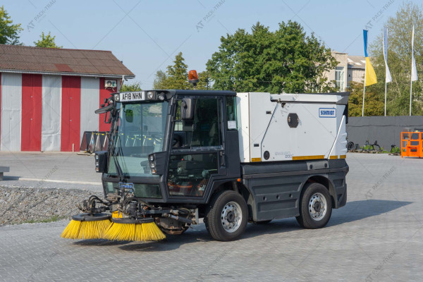 Підмітальна машина Schmidt Compact 200 Sweeper 2018 р. 55 кВт. 854 м/г., №4784