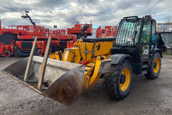 Телескопический погрузчик JCB 535-125 2018 г. 3490 м/ч.