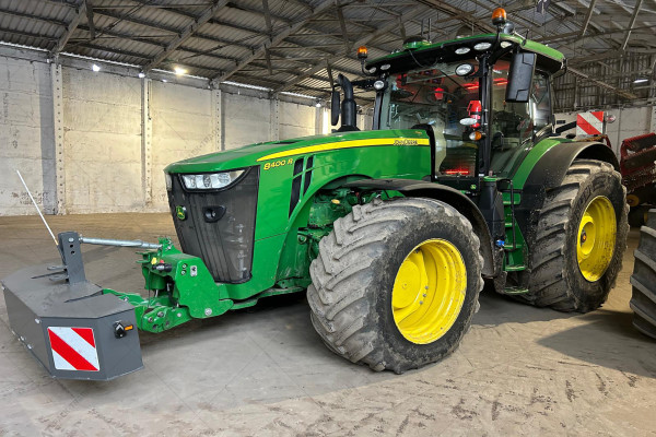 John Deere 8400R Premium Edition 2018 y. 400 h. p. 4204 m/h.