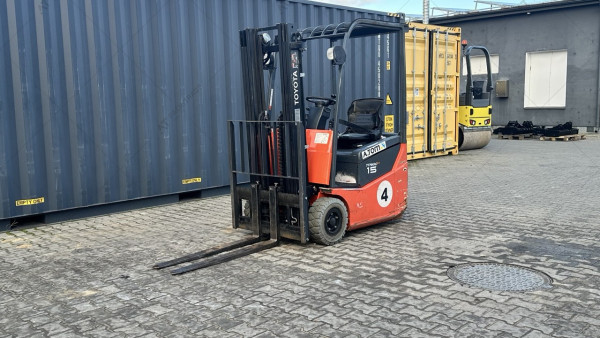 Вилочный погрузчик Toyota 7FBEST15  2011 г. № 3012