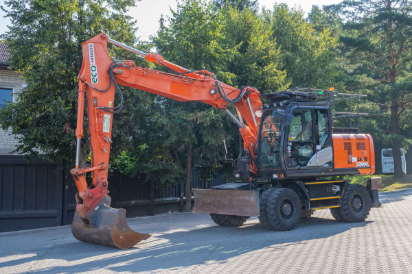 Колесный экскаватор Hitachi ZX170W-6 2017 г. 128,4 кВт. 4257 м/ч., №4512