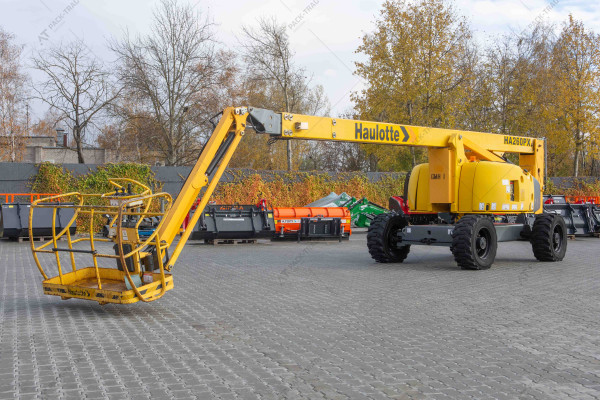 Коленчатый подъемник Haulotte HA260PX 2008 г. 1335 м/ч. № 5614