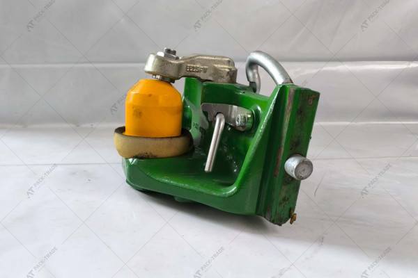 Фаркоп з кулею John Deere К-80 - Купити в Україні