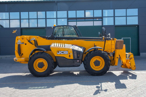 Телескопический погрузчик JCB 540-170 2019 г. 55 кВт. 1057 м/ч., №4377