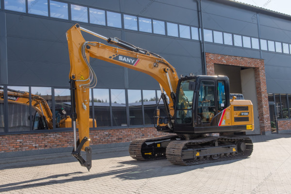 Гусеничный экскаватор Sany SY135C 2022 г. 6,46 м/ч. № 5489 Гусеничный экскаватор Sany SY135C 2022 г. 6,46 м/ч. № 5489