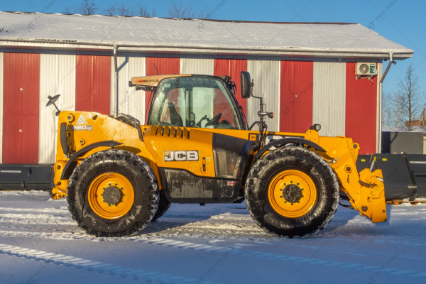 Телескопический погрузчик JCB 560-80 2016 г. Agri Super 108 кВт. 2740 м/г., №4983 B