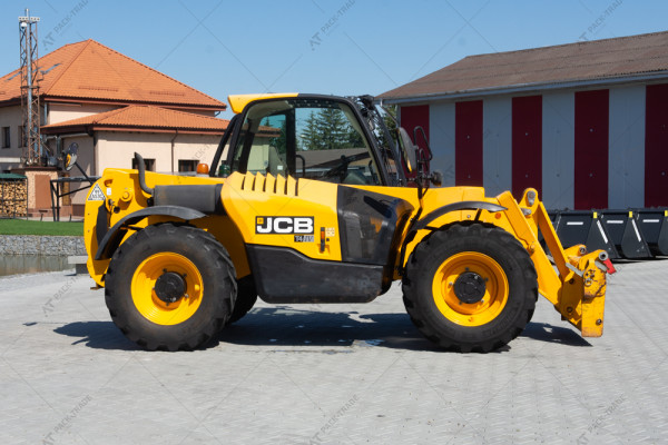 Телескопический погрузчик JCB 531-70 2017 г. 55 кВт 2401 м/ч. № 5426