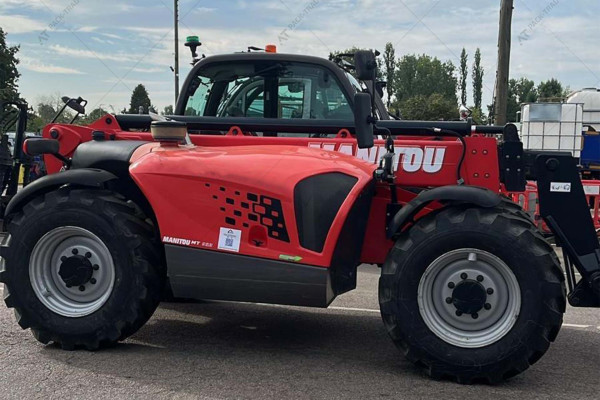 Телескопічний навантажувач Manitou MT932 2018 р. 1947 м/год.