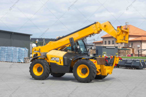 Телескопический погрузчик JCB 533-105 2017 г. 55 кВт * 4511 м/ч. №6654 B