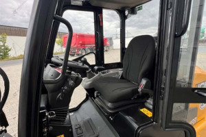 Міні фронтальний навантажувач JCB 403 Plus 2025 р.