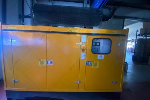 Diesel generator used Visa P350, 280 kW, 2000 y. 450 m/h.