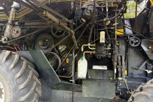 Комбайн New Holland CX6090 2017 г. 1636/1408 м/ч. с жаткой 7 м прицепом