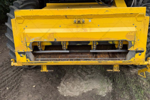 Комбайн New Holland CX6090 2017 г. 1636/1408 м/ч. с жаткой 7 м прицепом