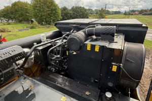 Комбайн New Holland CX6090 2017 г. 1636/1408 м/ч. с жаткой 7 м прицепом