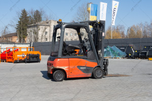 Вилочный погрузчик Linde E16P-02 2017 г. 11870 м/ч.,  № 5202