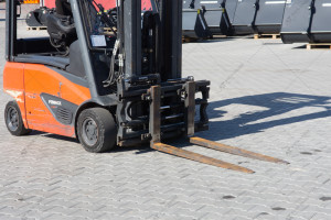 Вилочный погрузчик Linde E16P-02 2017 г. 11870 м/ч.,  № 5202