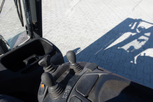 Вилочный погрузчик Linde E16P-02 2017 г. 11870 м/ч.,  № 5202