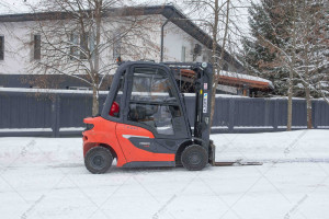Вилочный погрузчик Linde H25T-01 2020 г. 39,6 кВт., 4571 м/ч. №6083