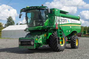 Комбайн John Deere S670i Hill Master 2016 г. 1558/1199 м/ч. с жаткой 625F 2014 г.та прицепом № 5566