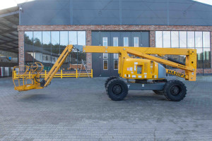 Колінчастий підіймач Haulotte HA20PX 2013 р. № 5681