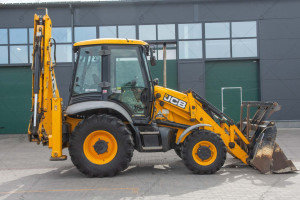 Экскаватор погрузчик JCB 3CX 2015 г. 68 кВт. 6456 м/ч., №4352