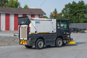 Підмітальна машина Schmidt Compact 200 Sweeper 2018 р. 55 кВт. 854 м/г., №4784