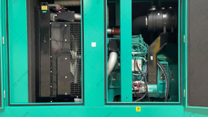 Дизельный генератор Cummins C275D5EQ 220/200 кВт закрытого типа