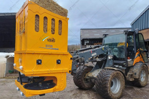 Вертикальный разбрасыватель соломы и сена VDMJ SV2R