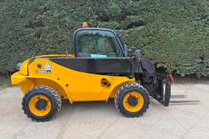 Навантажувач JCB 520-40 2014 р. 4755 м/год. 