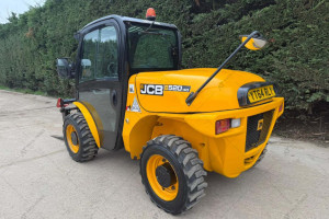 Погрузчик JCB 520-40 2014 г. 4755 м/ч. 