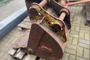 Ковш для экскаватора 43 см (253)