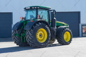 JOHN DEERE 8370R 2018 y. 6920 m/h. №5258