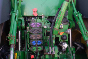 JOHN DEERE 8370R 2018 y. 6920 m/h. №5258