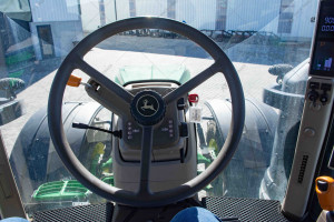 JOHN DEERE 8370R 2018 y. 6920 m/h. №5258