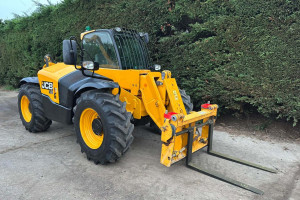 Телескопический погрузчик JCB 531-70 2017 г. 2001 м/ч. № 5627 Телескопический погрузчик JCB 531-70 2017 г. 2001 м/ч. № 5627