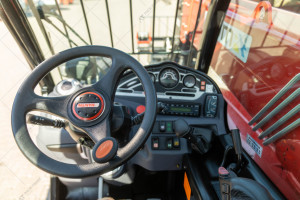 Телескопический погрузчик Manitou MT933 2023 г. 55,4 кВт. 2,9 м/ч., №3852 