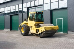 BOMAG BW 213 DH-4i Single Drum Roller  2015 y. 2514 m/h., №2652 RESERVED