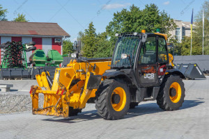 Телескопический погрузчик JCB 533-105 2017 г. 55 кВт. 6077 м/ч., №4767 B