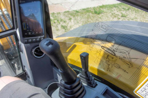 Мини экскаватор XCMG XE60G PRO 2025 г. 10 м/ч.