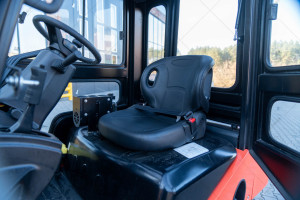 Дизельный вилочный погрузчик Noblelift FD25, кабина, обогреватель, гусматика