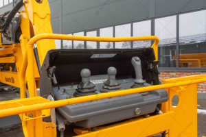 Коленчатый подъемник Haulotte HA16RTJ 2017 г. 5115 м/ч. № 5515