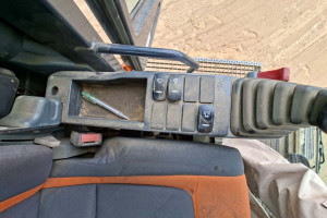 Гусеничний екскаватор Doosan DX340 LC 2018 р. 213 кВт 6135 м/год.