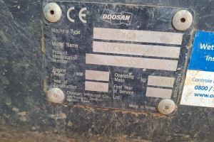 Гусеничний екскаватор Doosan DX340 LC 2018 р. 213 кВт 6135 м/год.