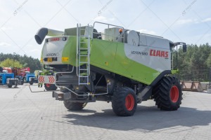 CLAAS LEXION 580 2004 y. 316 kW. 3529/2704  m/h with V900 header №5089